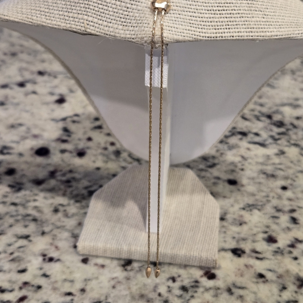 Kendra Scott Meghan necklace